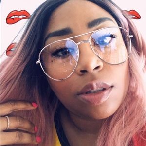 Meet your Posher, Kanesha